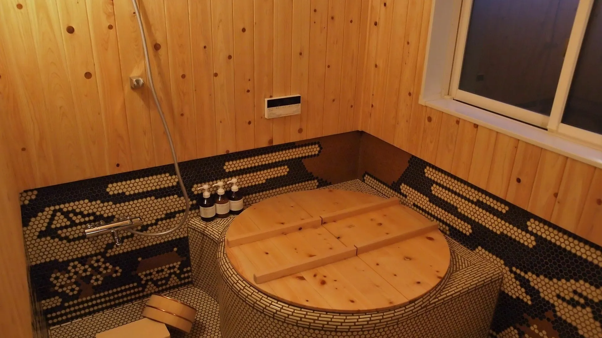 Kyoto Machiya Cottage Karigane